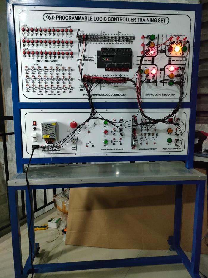 Jual PROGRAMMABLE LOGIC CONTROLLER TRAINING SET - Kota Semarang ...