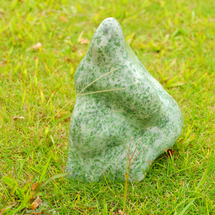 Gambar Bahan Batu Biseki Giok Jadeite Apple Green Type A Berat 5kg RJD002 dari CNC phoneshop Kota Administrasi Jakarta Pusat Tokopedia