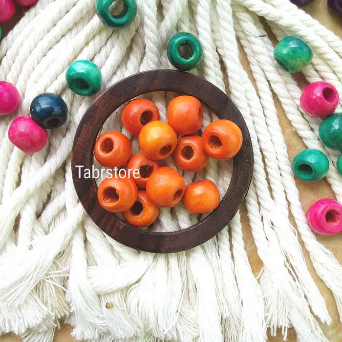 Gambar Manik Kayu warna part2 uk. 2cm, 2,5cm, 3cm | Wooden Beads | Manik kayu dari Tabrstore Kab. Badung 4 Tokopedia