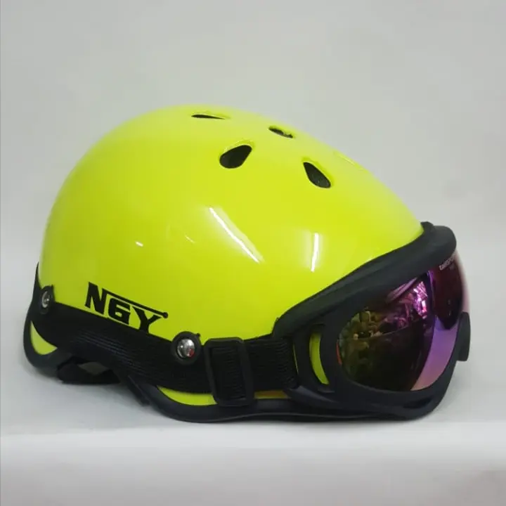 Helm Sepeda + Kacamata 0