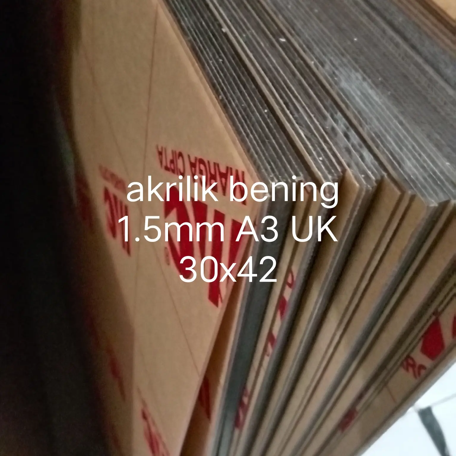 akrilik mica mc lembaran bening 1,5mm  UK 30cmx45cm