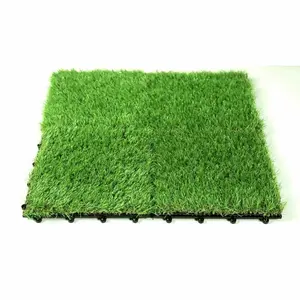 Decking tile lantai rumput sintetis ukuran 30 x 30 cm