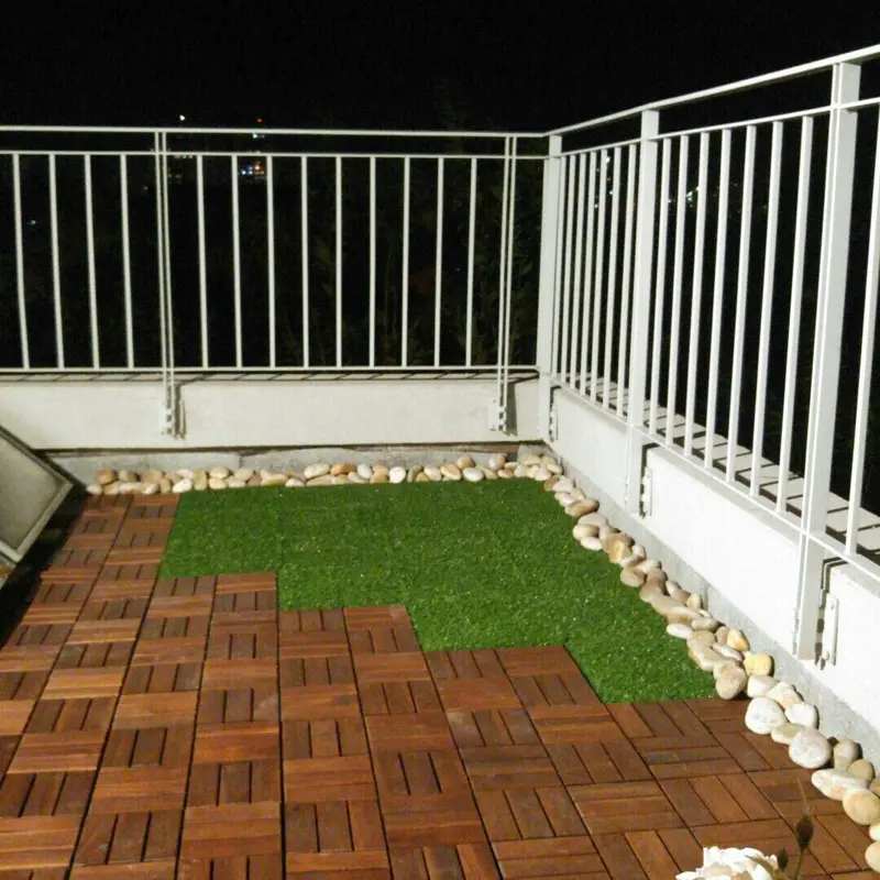 Decking tile lantai rumput sintetis ukuran 30 x 30 cm 3