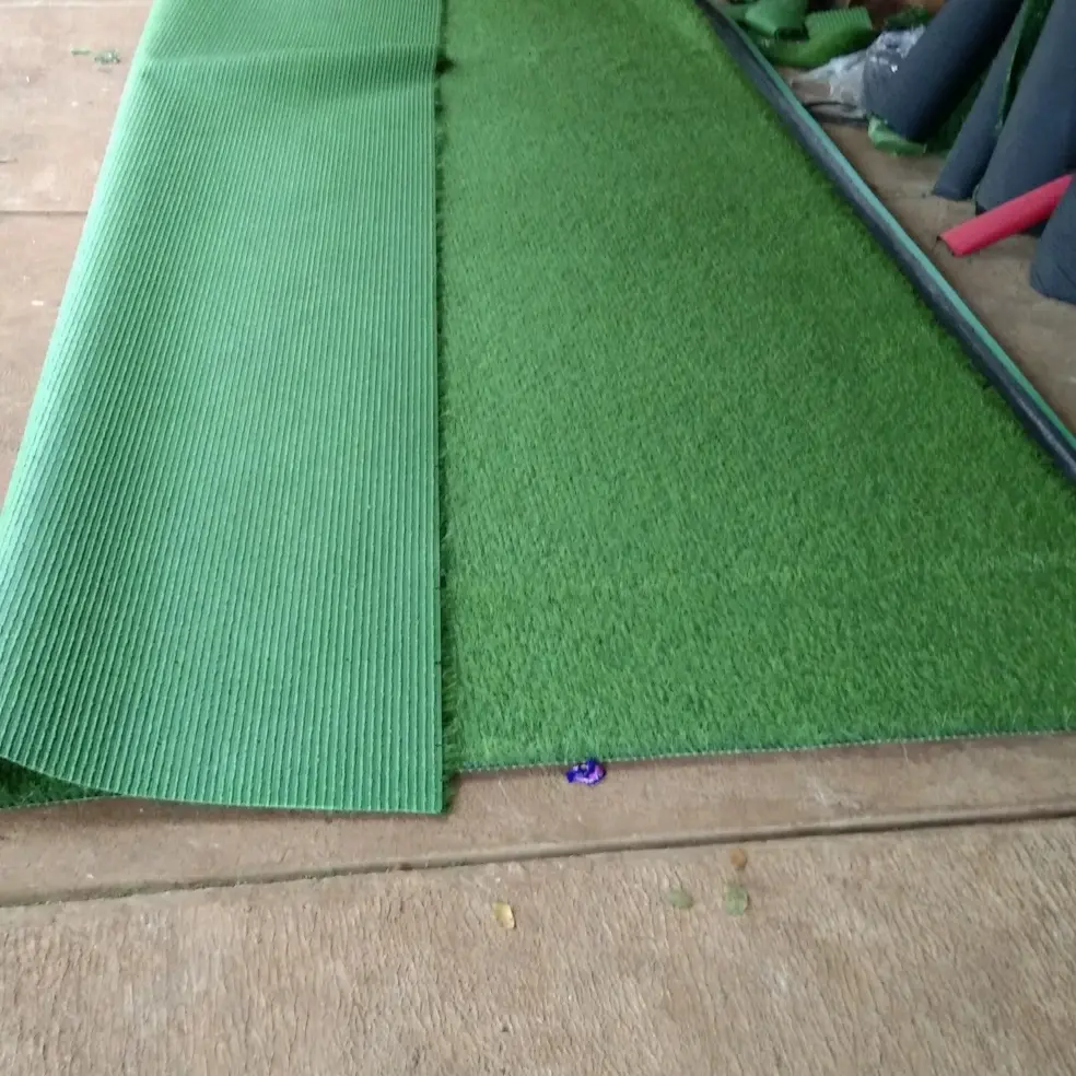RUMPUT SINTETIS MURAH SWISS POTONGAN 25X25CM PREMIUM HIAS KARPET TAMAN