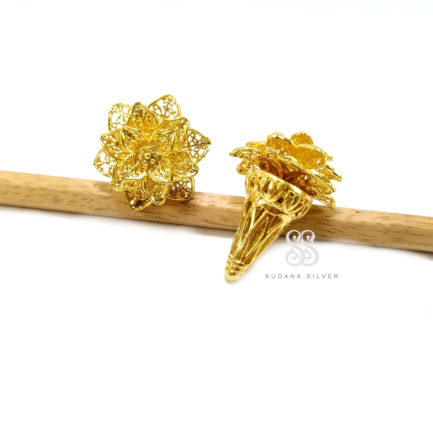 Subeng Anting Kelopak Penari Alpaka Gold Plated