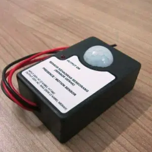SENSOR GERAK PIR DETEKSI ORANG 220V 500 WAT BEBAN BESAR