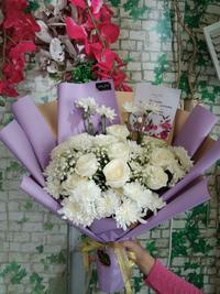 Gambar Hand Bouquet Bunga Kado Birthday Bunga Putih Buket Ultah Buket Mawar Fresh Bouquet Wisuda Anniversary Gaby Bella Florist dari Gaby Bella Florist Kota Administrasi Jakarta Selatan 2 Tokopedia