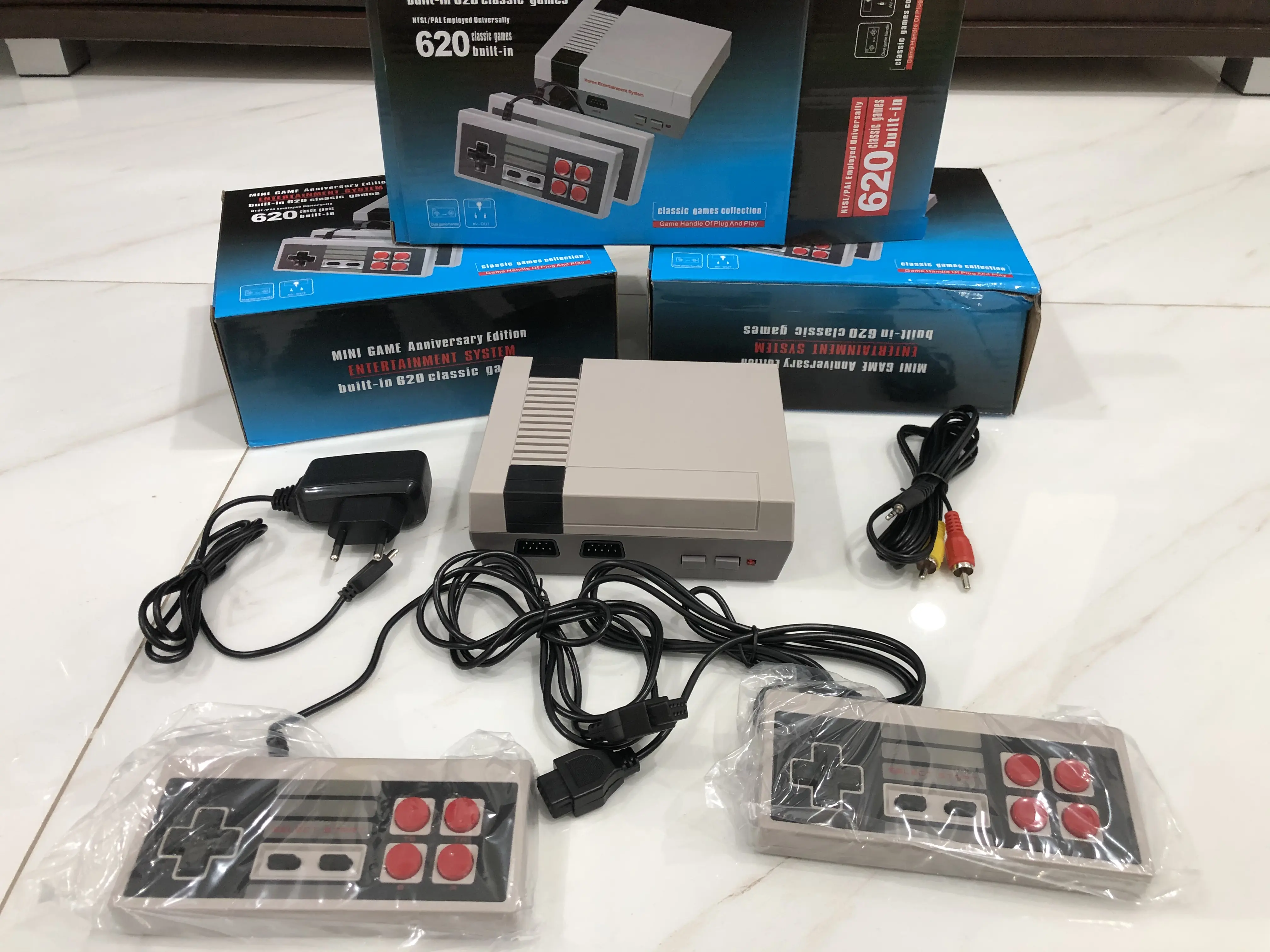 Nitendo NES game jadul super mario // contra // tank // twin bee