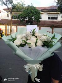 Gambar Hand Bouquet Bunga Kado Birthday Bunga Putih Buket Ultah Buket Mawar Fresh Bouquet Wisuda Anniversary Gaby Bella Florist dari Gaby Bella Florist Kota Administrasi Jakarta Selatan 4 Tokopedia
