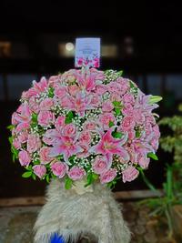 Gambar Table Flower Lily Mawar Rangkaian Bunga Meja Mawar Bunga meja Cantik Bunga Fresh dari Gaby Bella Florist Kota Administrasi Jakarta Selatan 3 Tokopedia