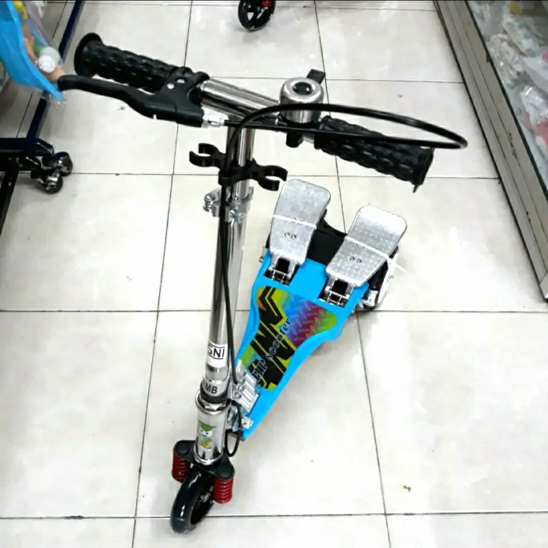 SCOOTER SKUTER PEDAL INJAK RMB LAMPU MUSIK OTOPED RODA 3 LIPAT