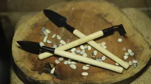 1 SET ALAT BERKEBUN SET SEKOP GARPU 3 IN 1 ALAT BERKEBUN GARDENING