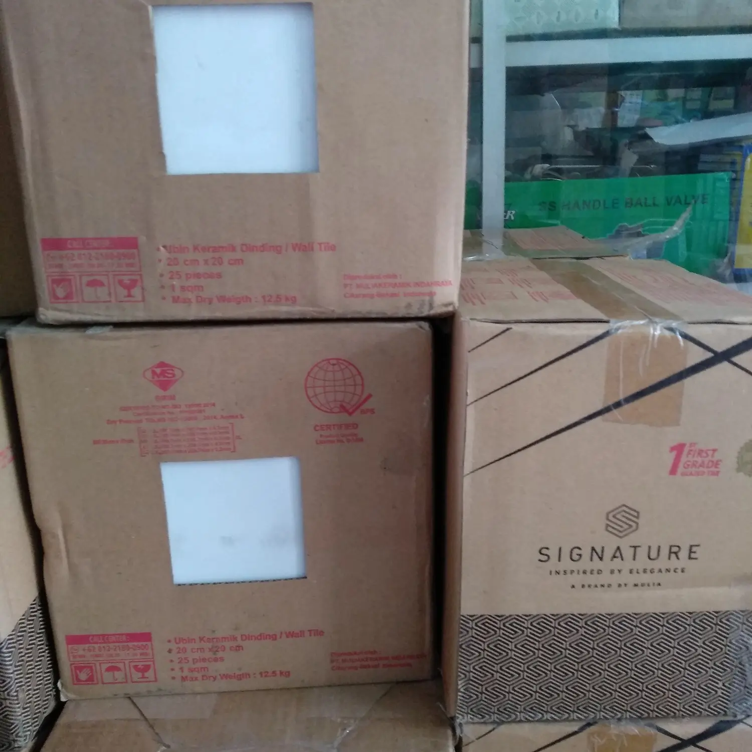 keramik putih 20x20
