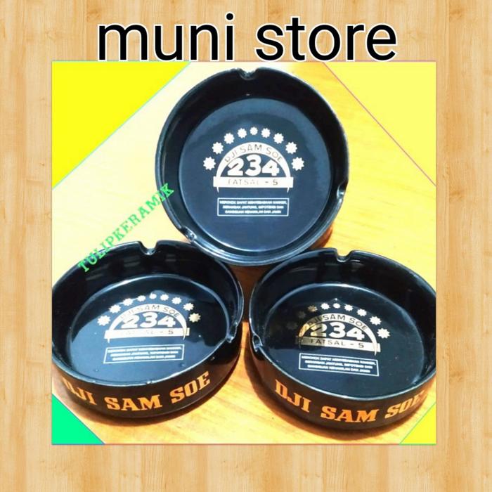 Gambar asbak keramik hitam tinta emas asli dari muni store Kab. Bogor Tokopedia