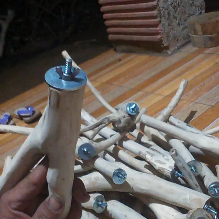 Tangkringan Pangkringan kayu kopi untuk parrot dan parkit.. pnjng 60cm