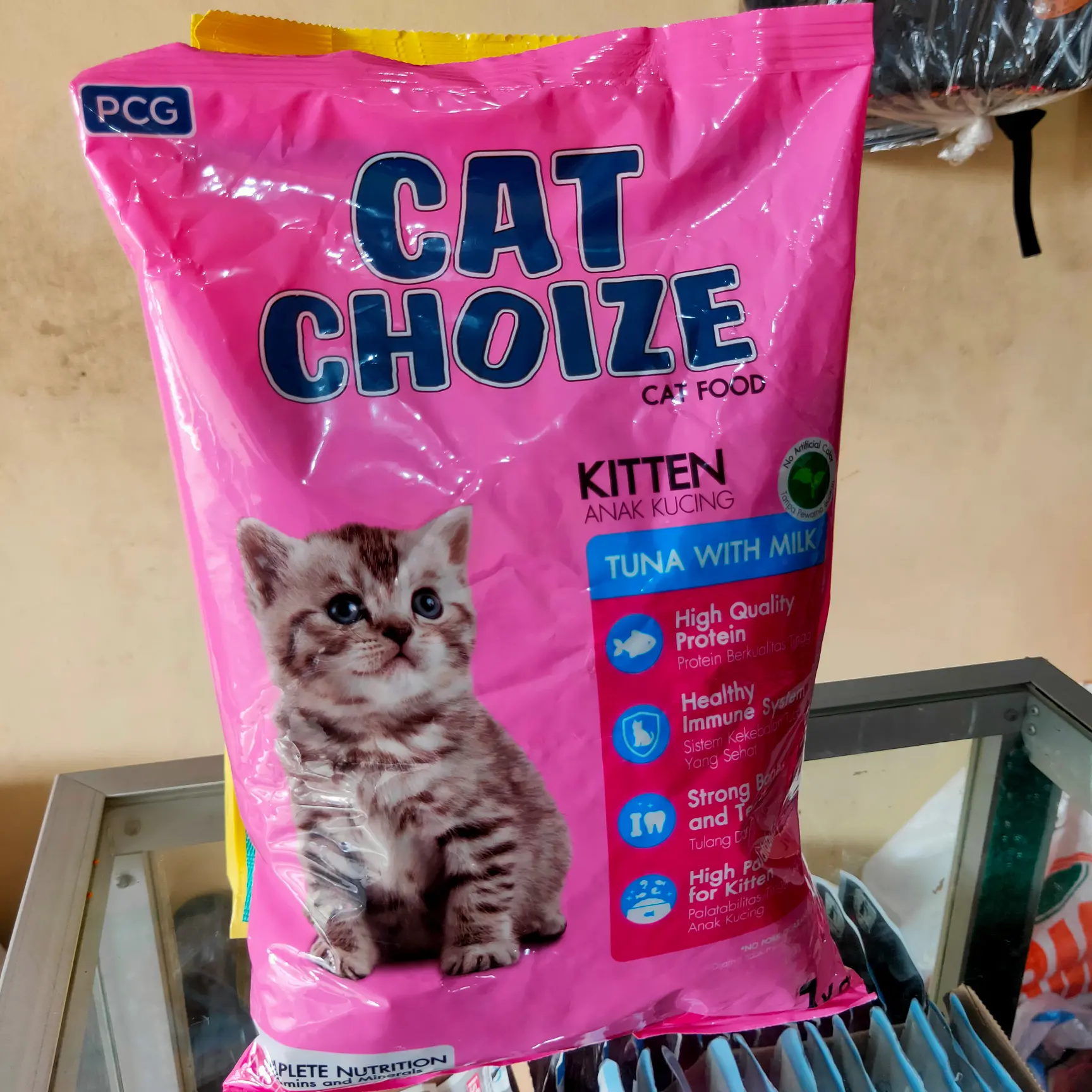 MAKANAN KERING KUCING CAT CHOIZE KITTEN 1KG (TUNA WITH MILK)