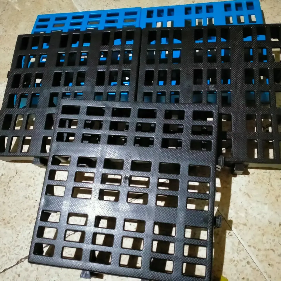 FOOTREST TATAKAN ALAS KELINCI ANJING CHAMBER IKAN KOI