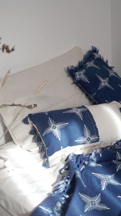 Gambar Batik Fractal Sarung Bantal Persegi Panjang Batik Bintang Warna Biru dari Batik Fractal Kota Bandung Tokopedia