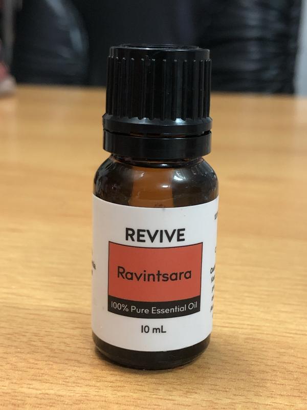 Cure Ravintsara Ravintsara Essential Oil. 10 ml. Revive - Shop | Tokopedia