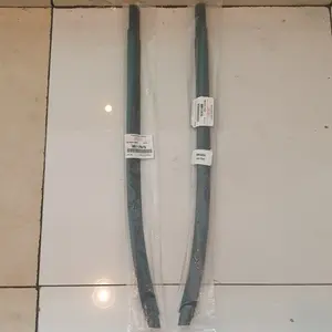 Pelipit Pintu Luar Belakang Asli Mitsubishi Triton