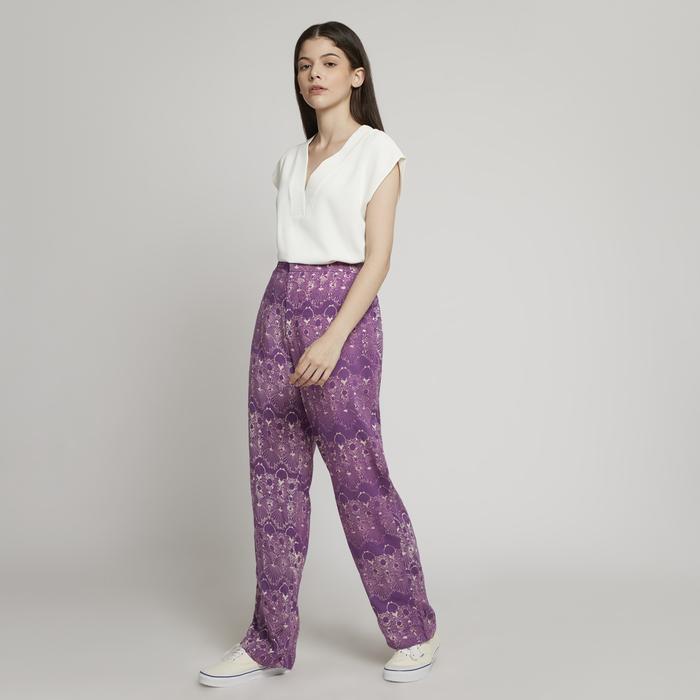 Gambar Batik Fractal Bawahan Batik (Celana) Motif Melik Warna Ungu Fit To M dari Batik Fractal Kota Bandung Tokopedia