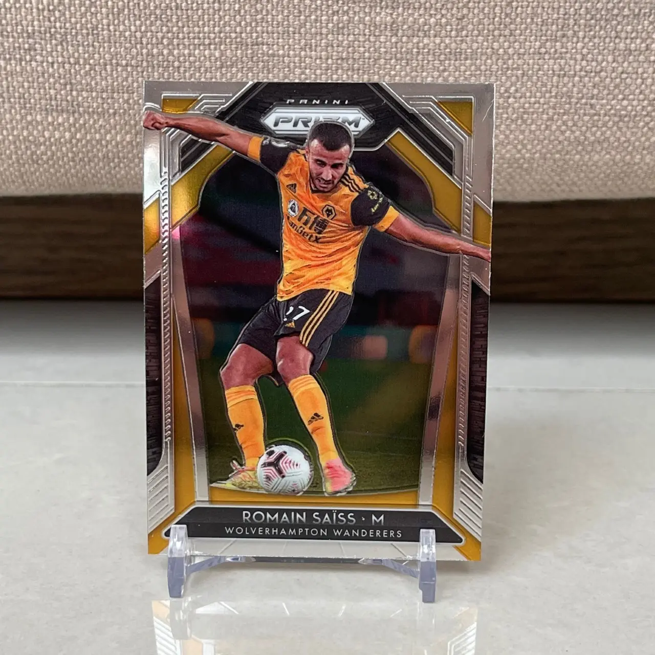 Kartu Bola Panini Prizm EPL 2020 WOLVERHAMPTON Romain Saiss