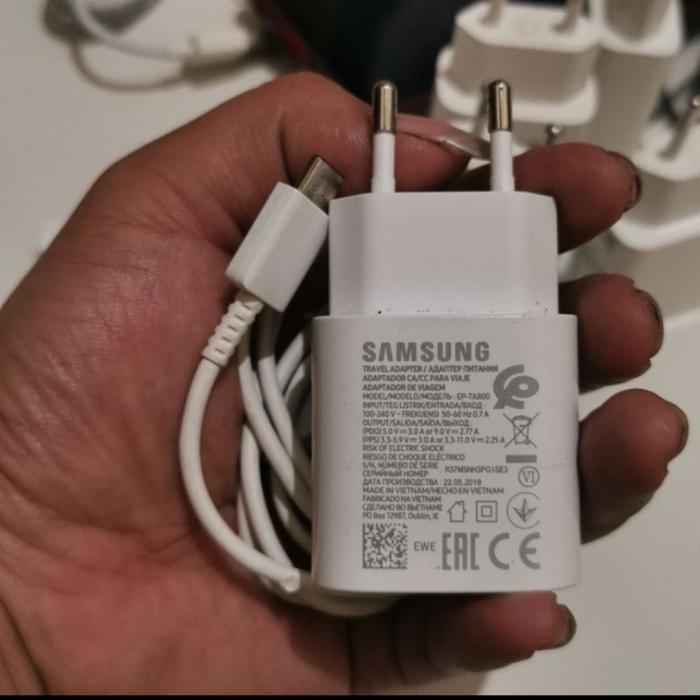 Gambar Charger Samsung Copotan A70 ori 10000% bekas bawaan hp dari omjok Kota Administrasi Jakarta Utara Tokopedia