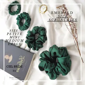 emerald green silk Scrunchies ikat rambut sutra exclusive with box