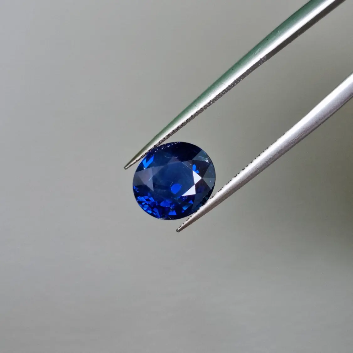 GLC Certified Amazing,No Heat 3.05 Cts Royal Blue SAPPHIRE