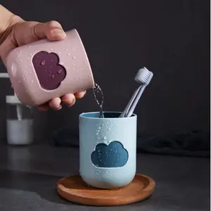 Tempat Sikat Gigi Toothbrush Caddy Travel / Gelas Kumur Traveling