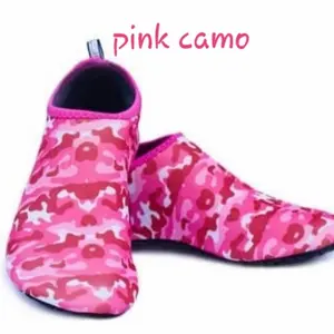 sepatu motif utk pantai /laut anti karang pakai sol karet