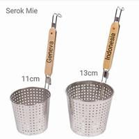 Gambar Serok Mie Stainless Gagang Kayu Gantungan 13cm DT-F2 HOMELINE dari Geneva Indonesia Kota Administrasi Jakarta Barat 2 Tokopedia