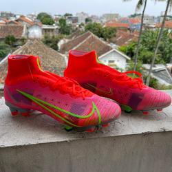 sepatu bola superfly