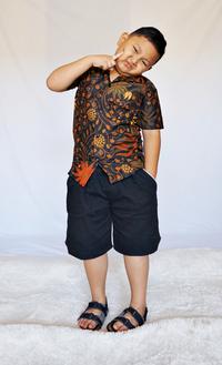 Gambar Kemeja Batik Anak Laki Laki Usia 1_14 Tahun Motif Telo Lengan Pendek dari Batik Tanwijaya Kab. Bantul 5 Tokopedia