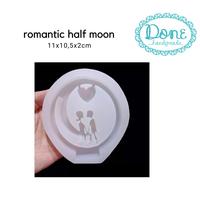 Gambar Mold resin cetakan resin romantic half moon valentine mold couple dari Done Handymade Kota Administrasi Jakarta Barat 1 Tokopedia