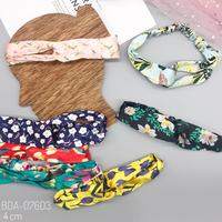 Gambar BANDANA SILANG KAIN MOTIF dari Jualan Sharon Jakarta Barat 1 Tokopedia