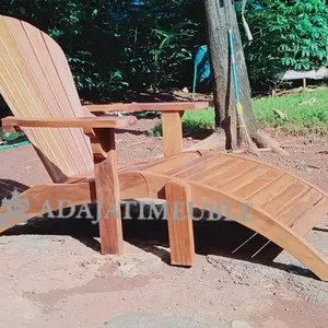 Kursi santai garden berjemur pantai taman kolam renang