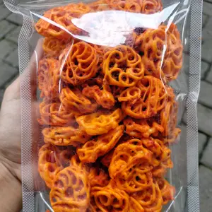 kerupuk seblak mawar pedas daun jeruk