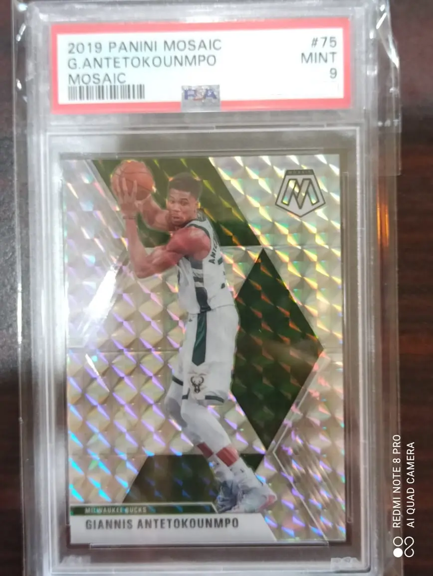 2019-20 PANINI MOSAIC GIANNIS MOSAIC PSA 9