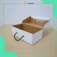 Gambar Dus Sepatu Cantik + Tali Berkualitas dan Murah Meriah ukuran 29 x 16 x 10cm - Tokodus TKI - Tali Hitam dari Tokodus TKI Kab. Bandung 3 Tokopedia