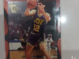 1994-95 Topps Embossed #97 John Stockton