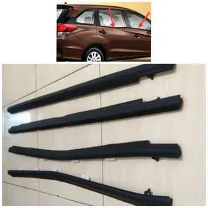 pelipit plipit luar mobil Honda Mobilio BRV original hrg satu set