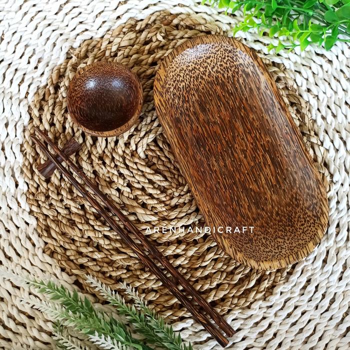 Gambar 1 Paket piring susi kayu aren oval dari Aren Handicraft Kab. Jember Tokopedia