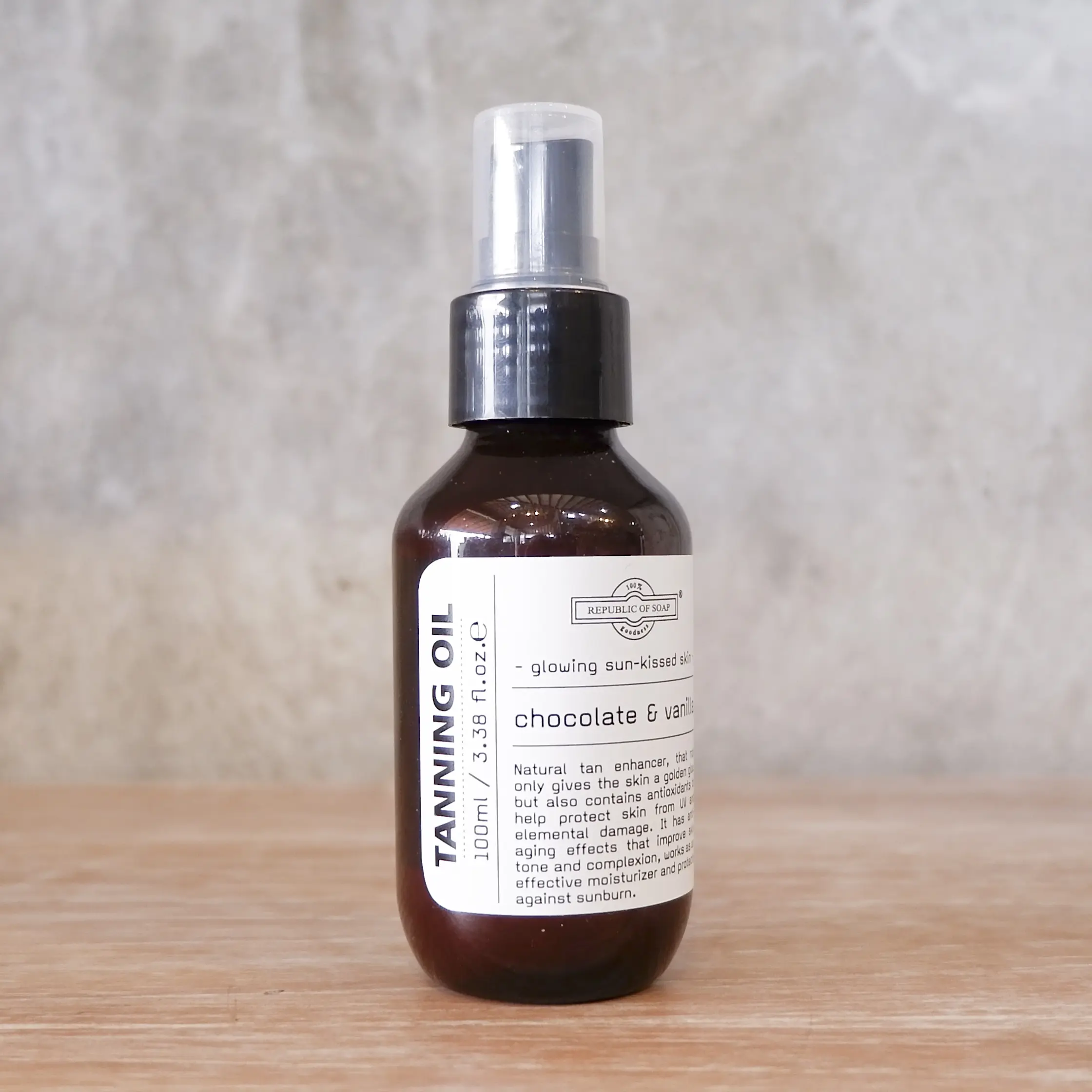 TANNING OIL Chocolate & Vanilla for glowing sun-kissed skin SPF 15
