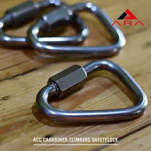 Carabinner climbing safety lock / hammuck karabiner