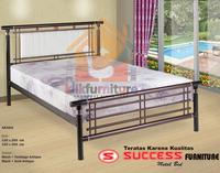 Gambar Ranjang Besi Success NEW AKASIA 140x200 cm Tempat Tidur Besi dari KLIKFURNITURE-ID Kota Tangerang 3 Tokopedia