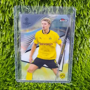 Kartu bola Erling Haaland Dortmund 2021 Topps Finest UCL #24