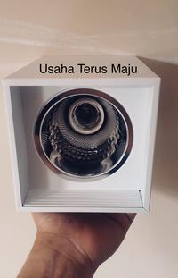Gambar Kap Lampu Downlight Outbow E27 3 Inch Kotak Putih & Hitam dari UsahaTerusMaju Kota Administrasi Jakarta Utara 3 Tokopedia