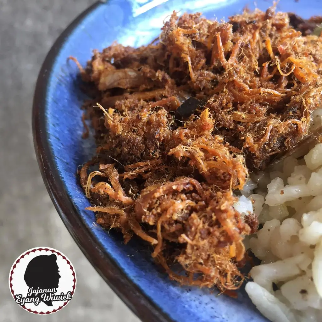 Abon Rendang Daging Ayam Suwir Suir Kering Merek Jajanan Eyang Wiwiek