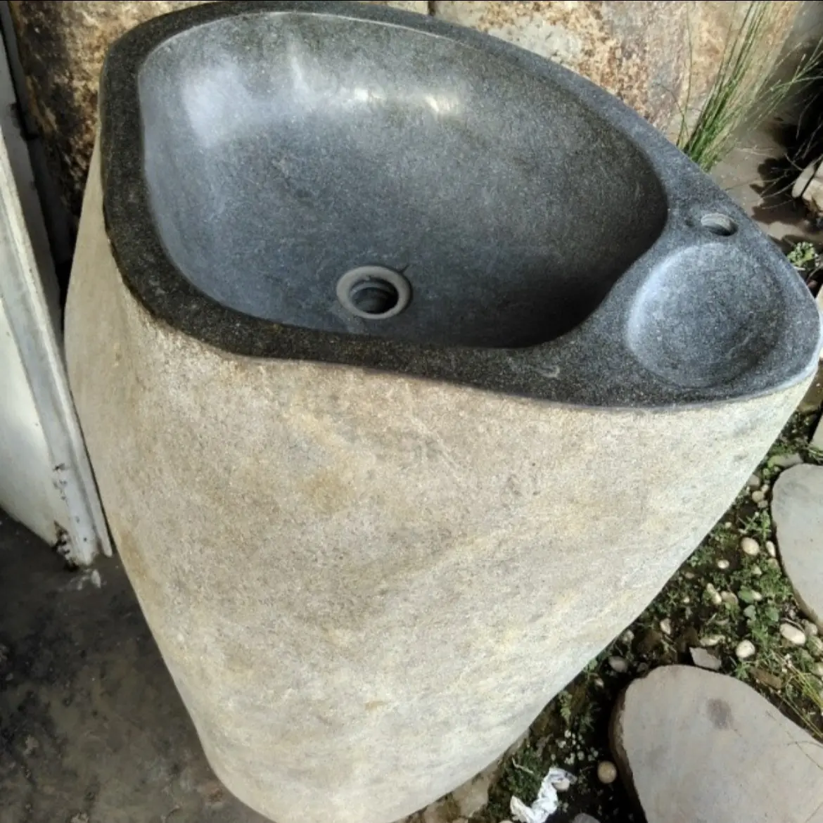 WASTAFEL PEDESTAL BATU KALI INCLUDE TEMPAT SABUN DAN KRAN